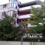 Otel Deja 3*